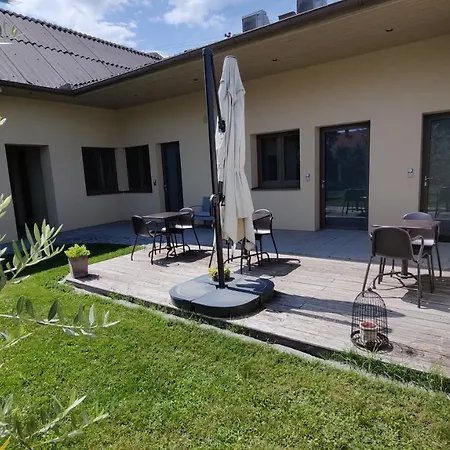 Sabines Apartments Ferienwohnungen Frauenkirchen Exteriér fotografie