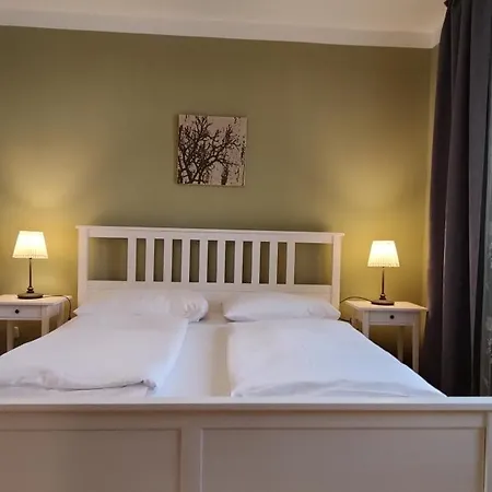 Sabines Apartments Ferienwohnungen Frauenkirchen Exteriér fotografie